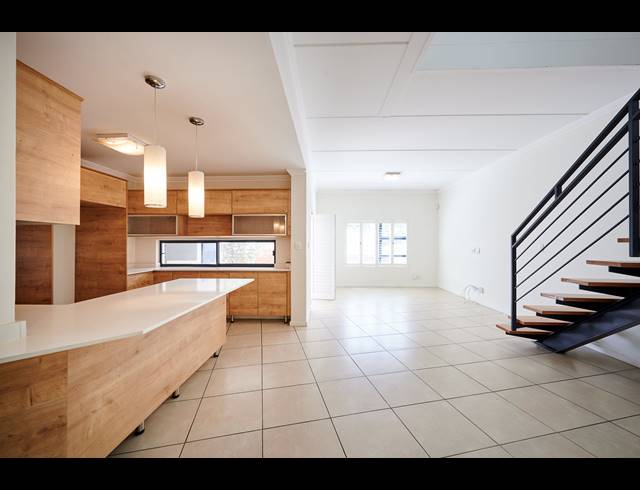 3 BEDROOM TOWNHOUSE RENTED IN PAULSHOF